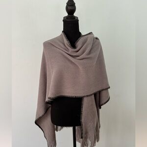 Elegant Grey Shawl with Fringe